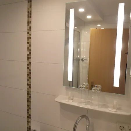 Rheinmetropole 3*