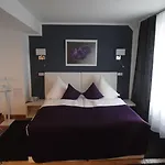 Rheinmetropole Hotel
