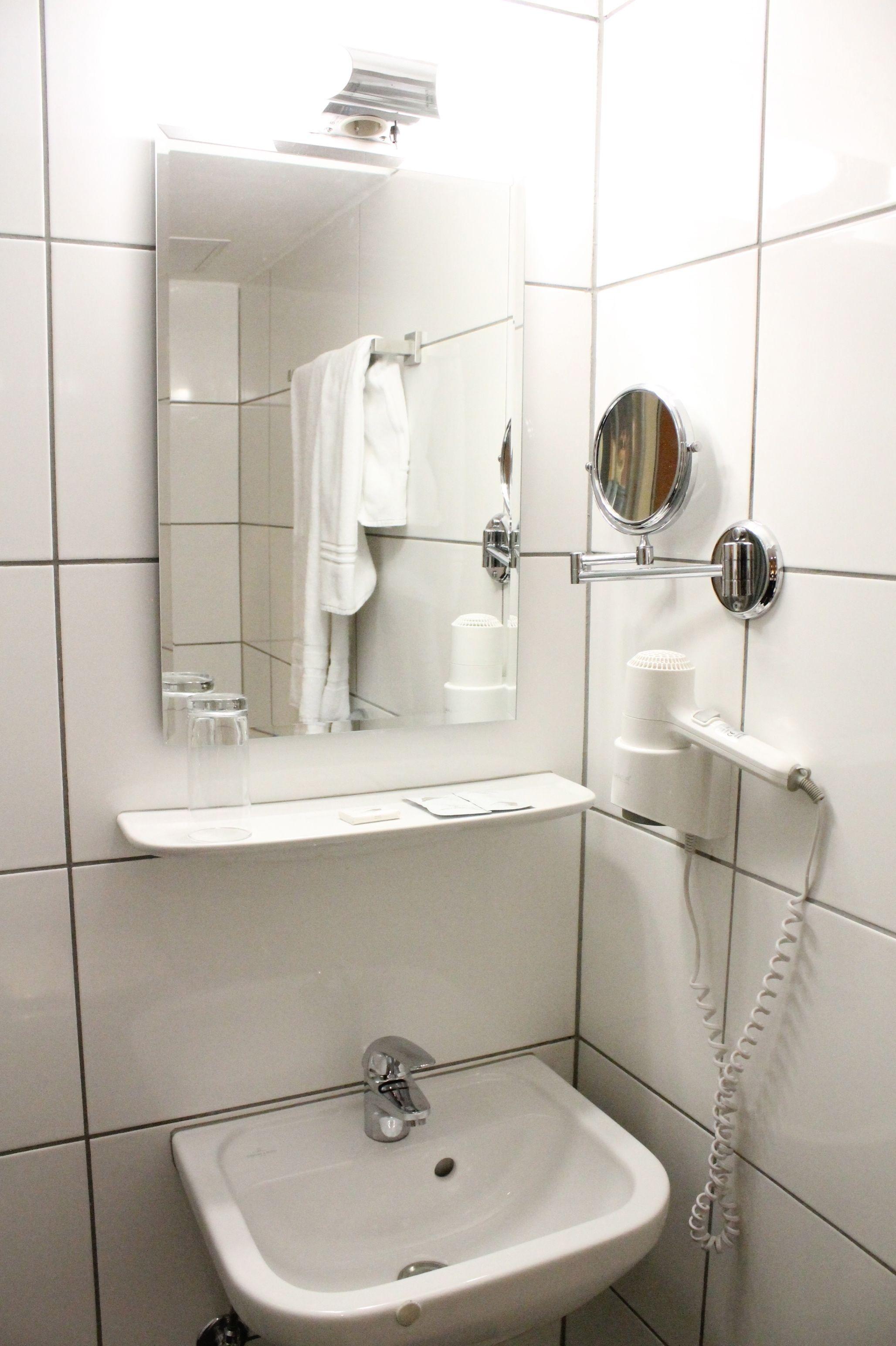 Hotel Rheinmetropole 3*